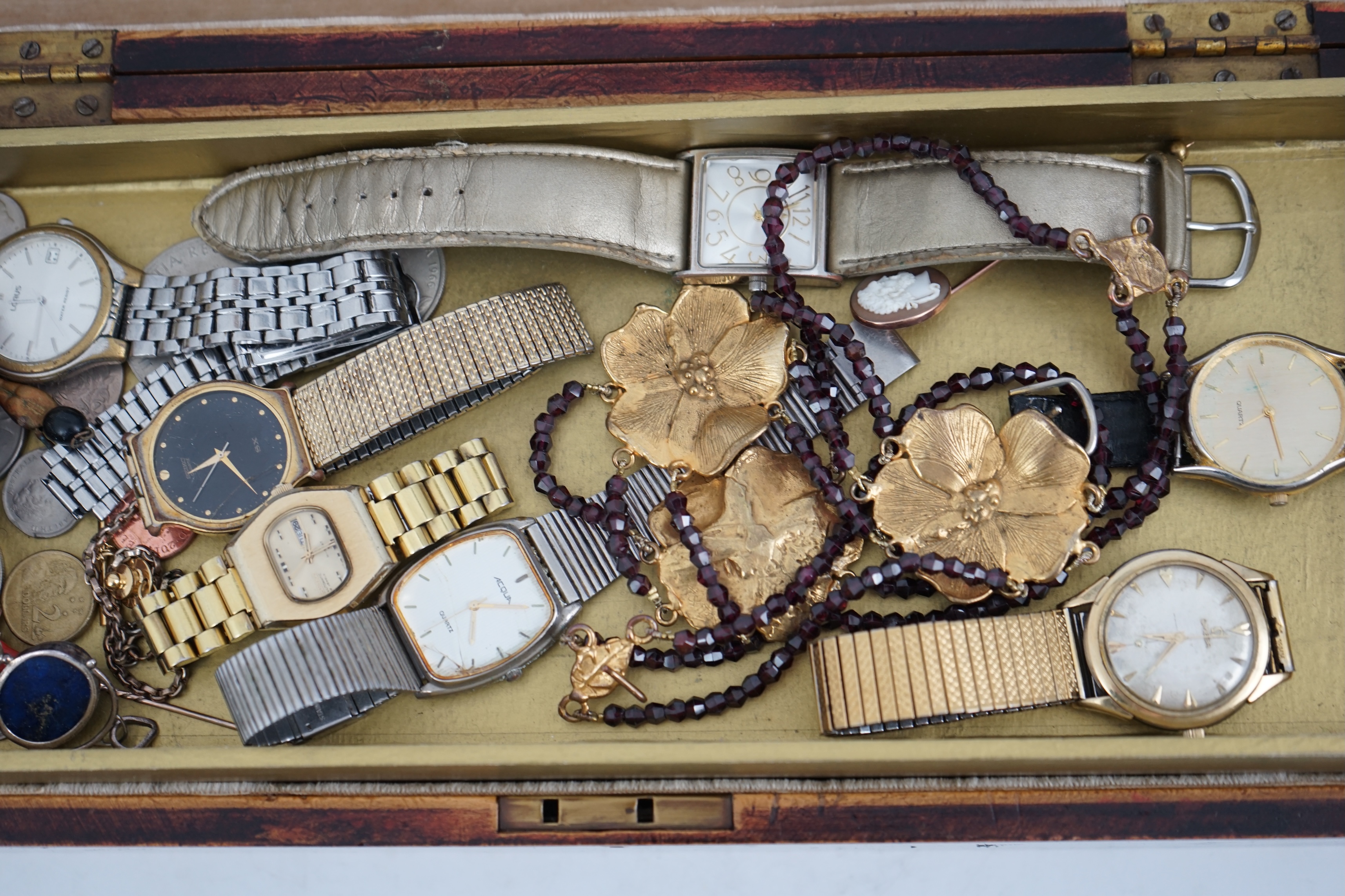 An Edwardian repousse silver dressing table tray, A&J Zimmerman, Birmingham, 1901, 30cm